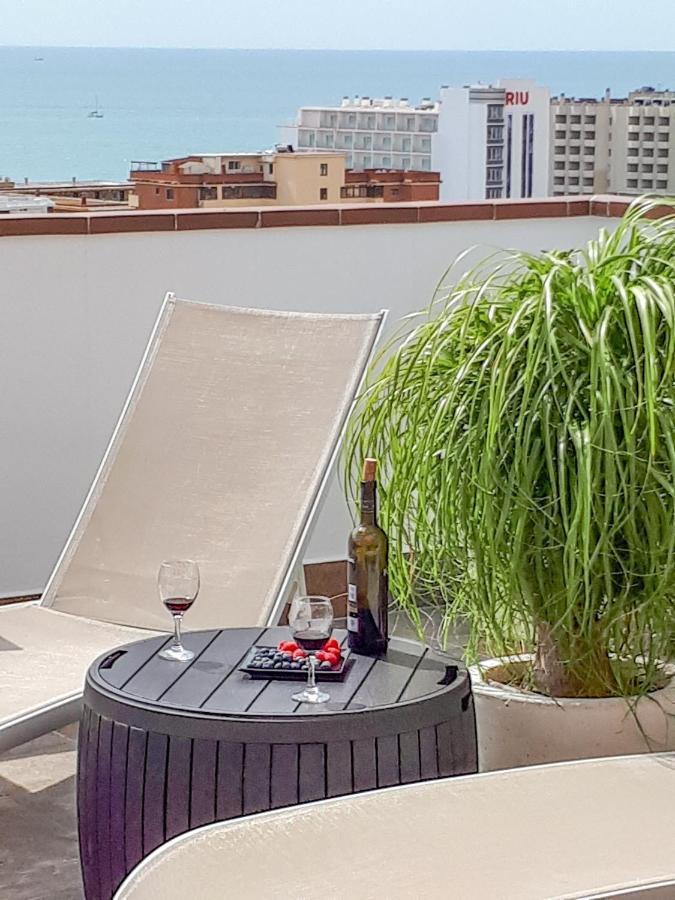Atico Duplex Con Vistas Al Mar. Dos Plazas De Garaje Apartment Torremolinos Ngoại thất bức ảnh